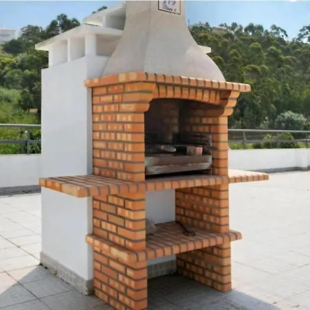 Geniessen Sie Den Balkon Mit Blick Auf Apartment